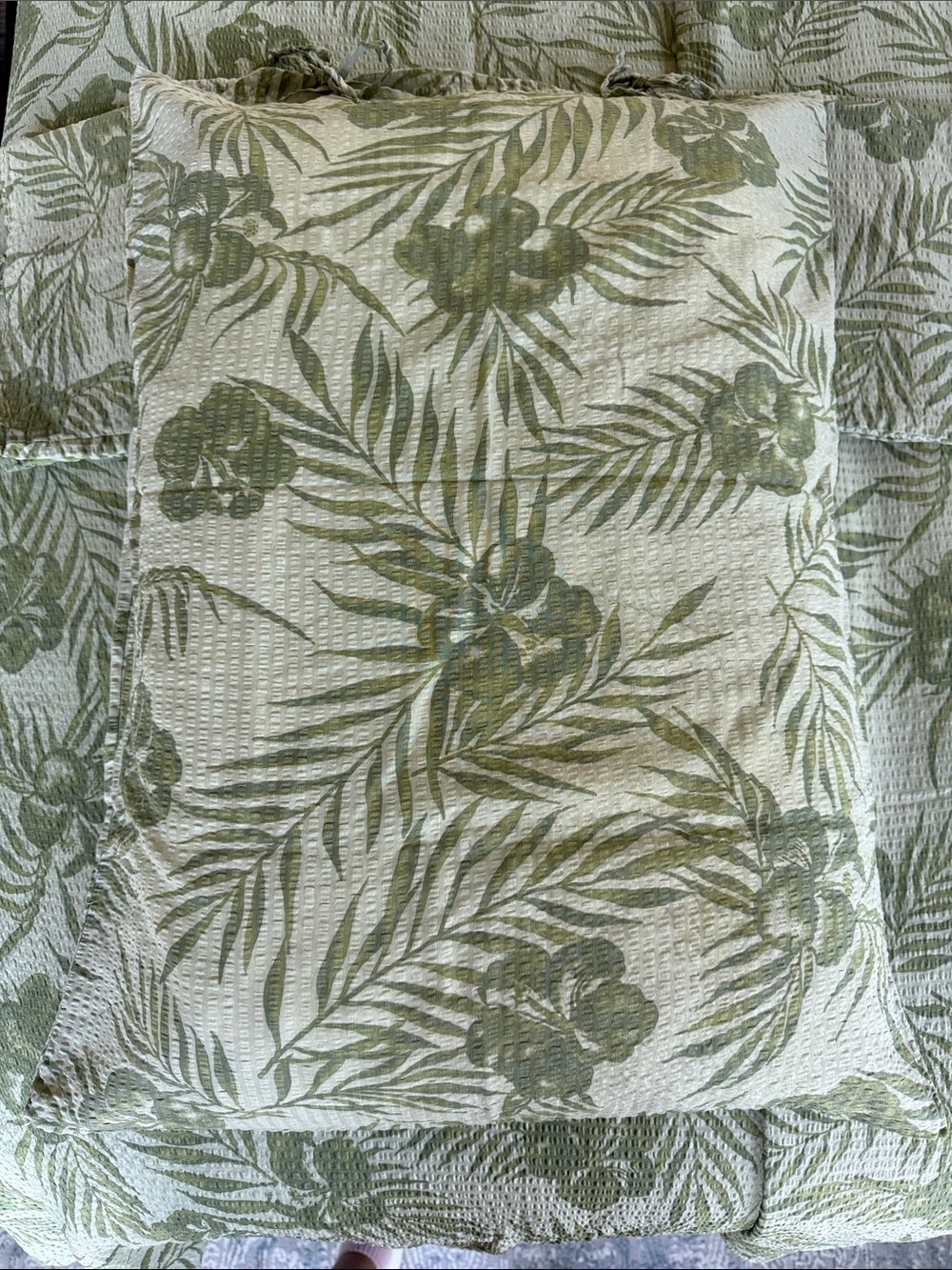 Tommy Bahama Green Tropical Leaf and Floral Duvet Cover - Picture 2 of 5